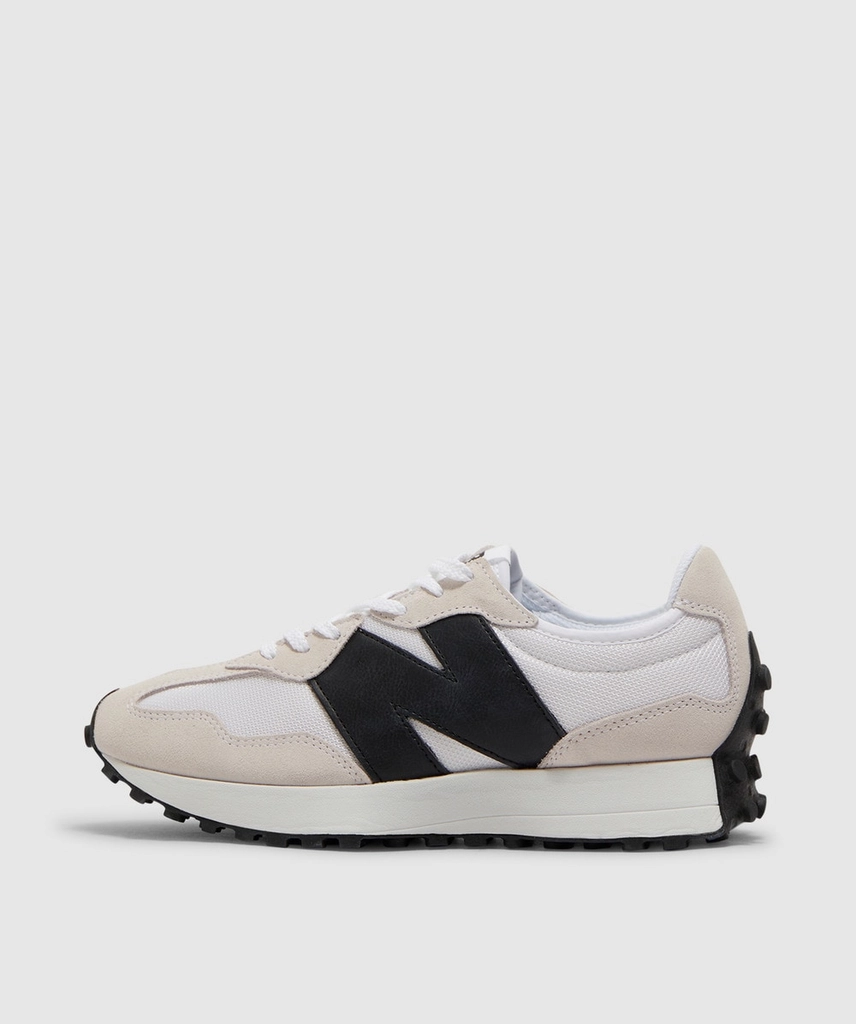 New Balance 327 sneaker